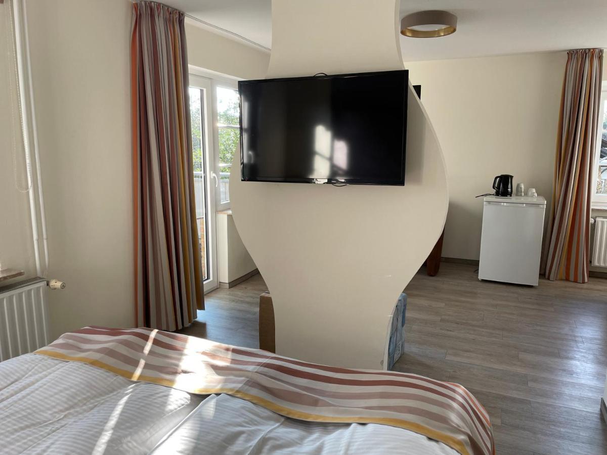 Hotel Osterkrug Хузум Экстерьер фото